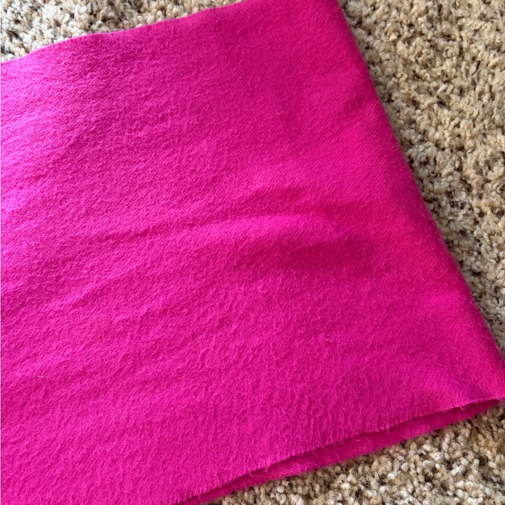 Luxurious Pink Cashmere Scarf Valentine’s Day - Picture 7 of 11